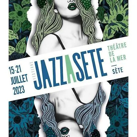 Corniche Bleue A 3 Mn A Pied De La アパート *