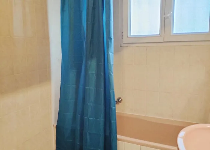 Corniche Bleue A 3 Mn A Pied De La * Sète